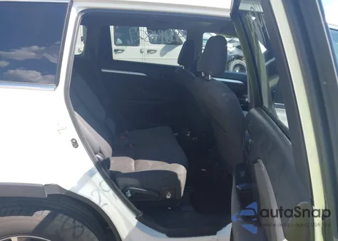 2018 Toyota Highlander Le z USA, uszkodzony, nr VIN 5TDZARFH9JS034538